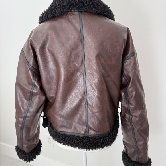 WEWOREWHAT Cropped Faux Leather Sherpa Moto Jacket Large - Picture 7 of 9